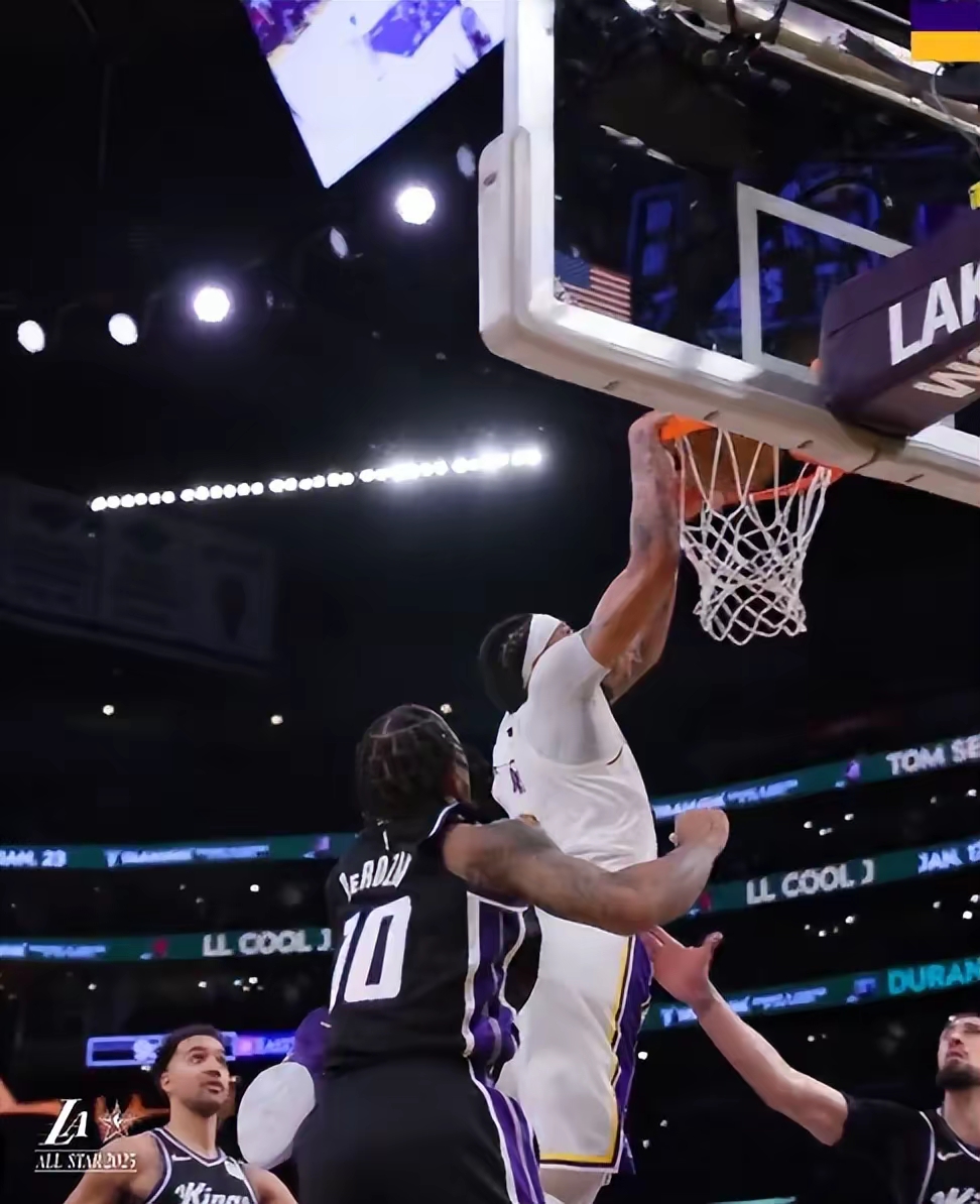 爱游戏官网 -赛地聚焦——NBA季后赛今晚热度飙升，毕尔巴鄂竞技篮板制胜，引发热议，资深球员宣示担当(巴塞罗那vs毕尔巴鄂竞技全场数据)