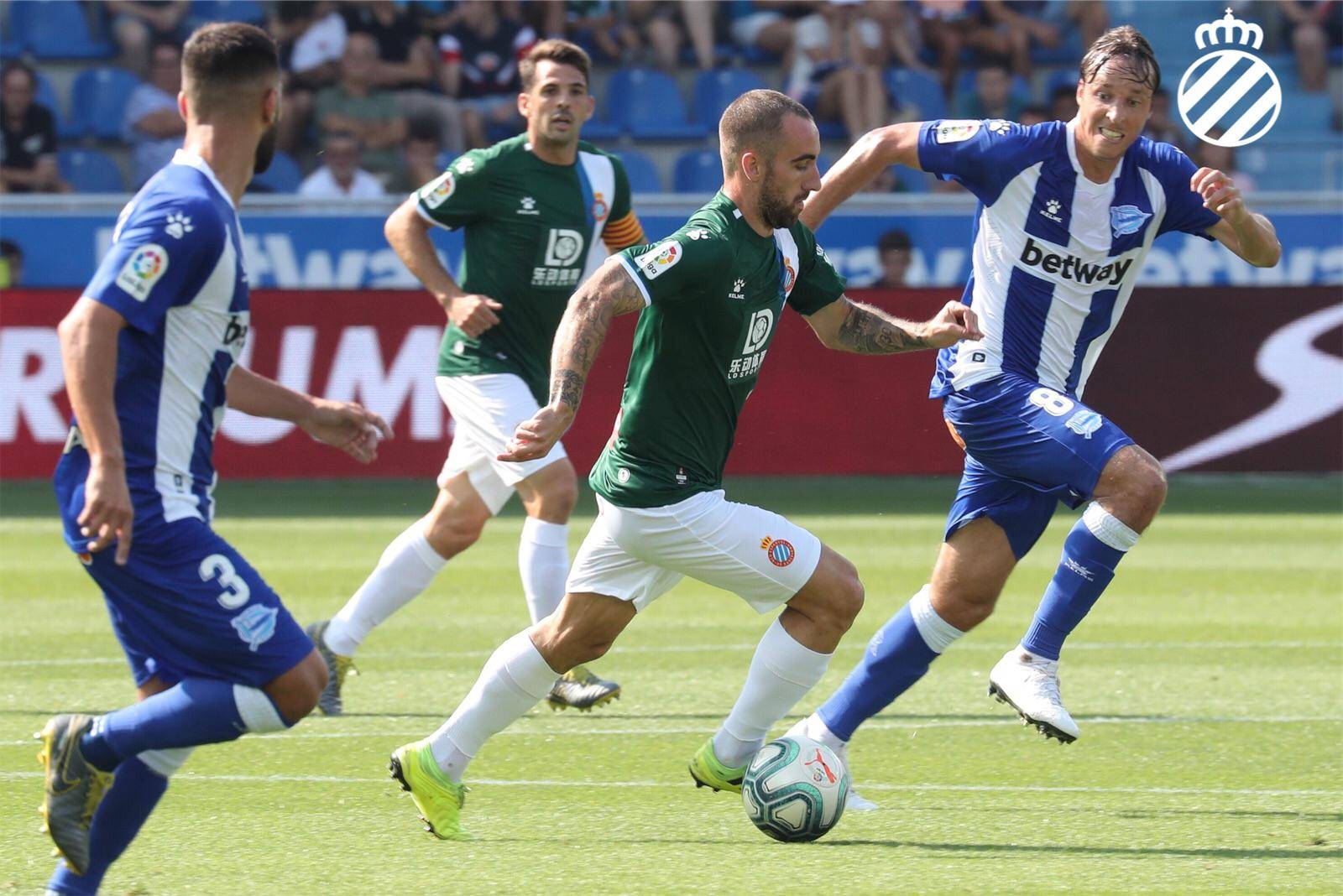 这也行？埃因霍温防线松动备战国王杯皇家社会今晨回应争议，阿扎伦卡在尤文图斯比赛中连败 